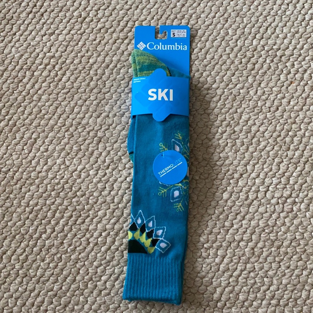 NWT Columbia Socks